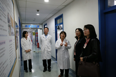 北京清華長(zhǎng)庚醫(yī)院黨委書(shū)記率隊(duì)到首都兒科研究所體驗(yàn)志愿服務(wù)